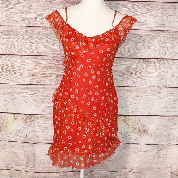 Miss Selfridge Dresses & Skirts - NWT Miss Selfridge Mesh Ruffle Mini Dress in Orange Ditsy Print Size 6